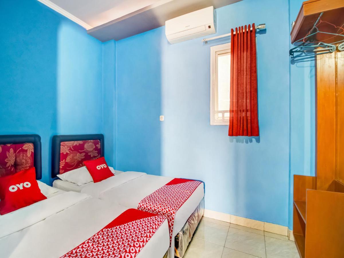 Hotel Oyo 3750 Elder 2*
